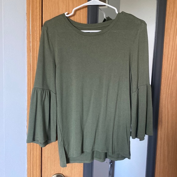 old navy flare sleeve top - Picture 1 of 2